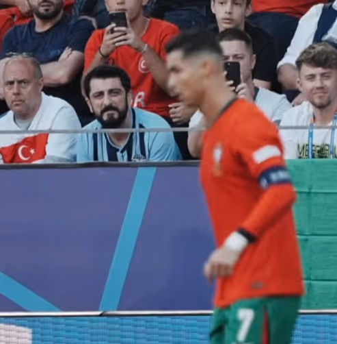 Item #161759680002903838768002090522117784041822866535243434886621661495297 Media