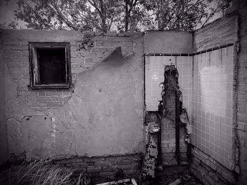 Item #21000000000000000003 Media