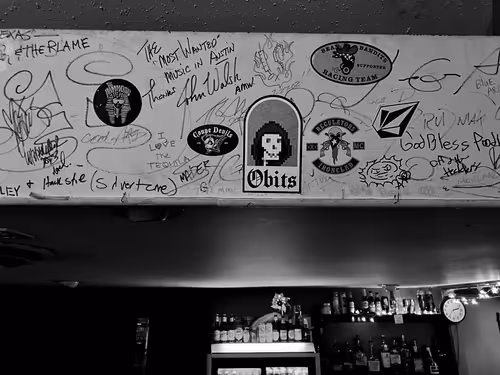 Item #27000000000000000004 Media