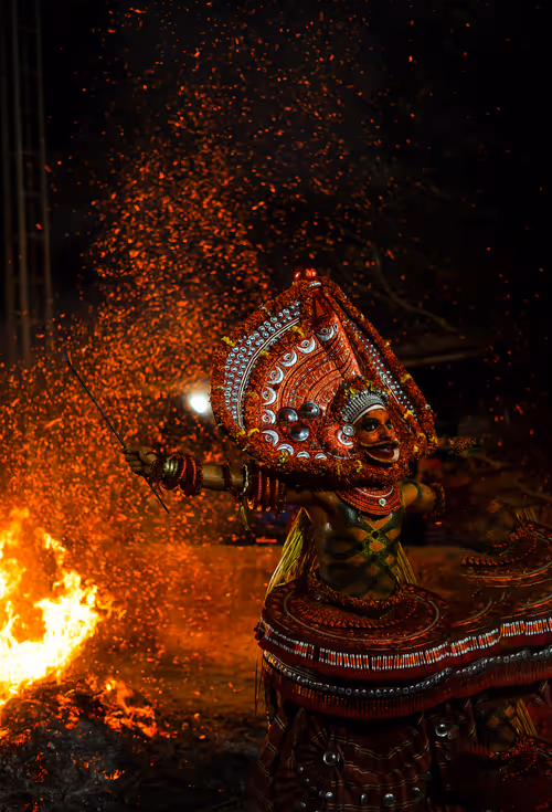 Item #19336824291871591556286260799309526990689001560972622645447067379862498967553 Media