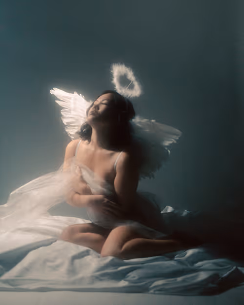 Item #76972977707193071522574821208871673376940529414022184247731725537839073460225 Media