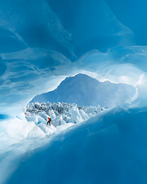 Item #61265592276074848298733144412515874688771654920347180124025732343356834447361 Media