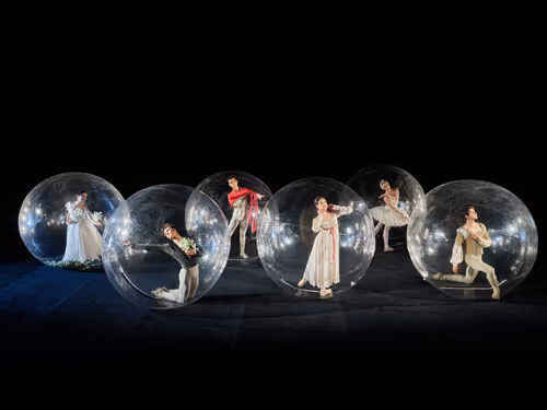 Item #98227430356298837060103829344695546217270943753946915637715863882147819421697 Media