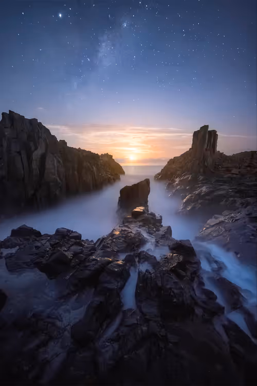 Item #112241139933589088795661151874445265147488650533013612432304602915524430528513 Media