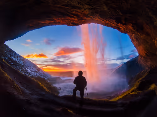 Item #21220469228534161722966740220047830052013954901573509815299023097338118799361 Media