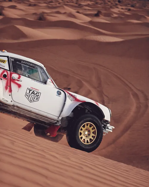 Item #18932305824728607309406973374401543082334769892490111625385641696971353751553 Media