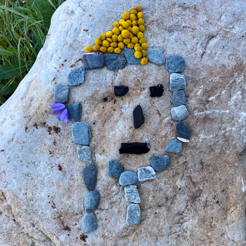 Item #98107617753721193587173935520703534334244090805083319737588344761197489291265 Media