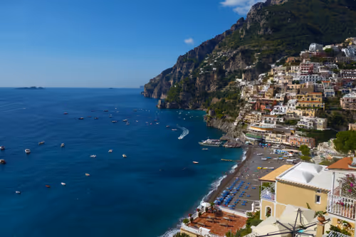 Item #33261409280827848890636833313665954217119010705453802455397167699779358031880 Media