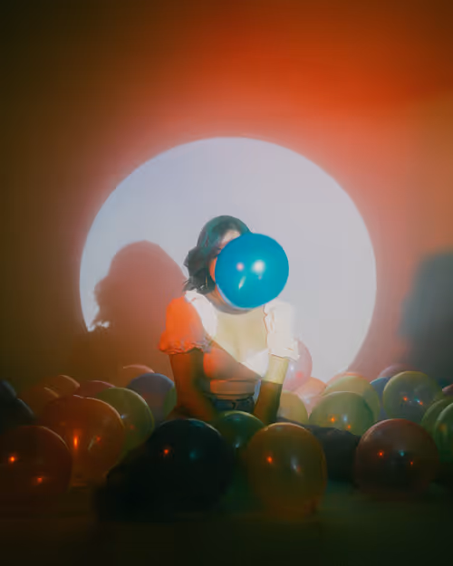 Item #76972977707193071522574821208871673376940529414022184247731725531242003693569 Media