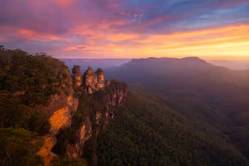 Item #112241139933589088795661151874445265147488650533013612432304602889136151461889 Media