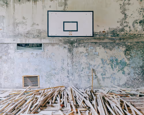 Item #48137969834760964202008615445069010109172114455099533143483873104772456251393 Media