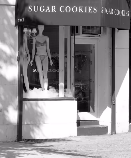 Item #105495908917032579934167652899749721587763014000025714191519766021731711451146 Media