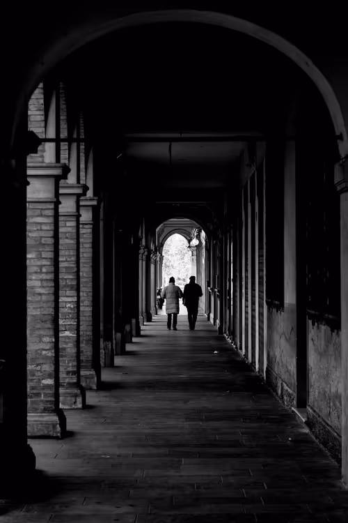 Item #45245954561739250647721297231397512512002936420470278914475866964178897993729 Media