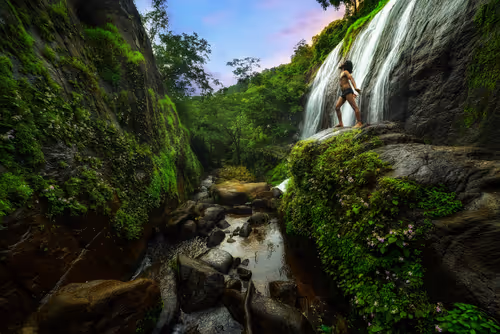 Item #21220469228534161722966740220047830052013954901573509815299023100636653682689 Media