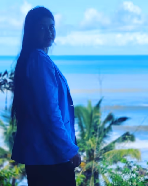 Item #20945846609066234406057793777704934435369282215282251452100139176256459505665 Media