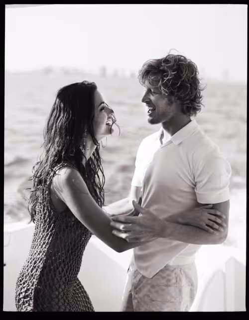 Item #92164906620106145587468133804147833328318986001025781549215792837575040827393 Media