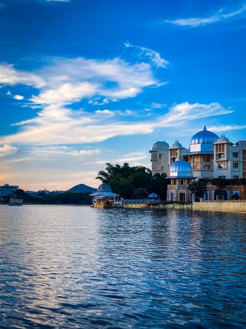 Item #27096896205072793537390130549094105159350559485671364885644222979300344725505 Media