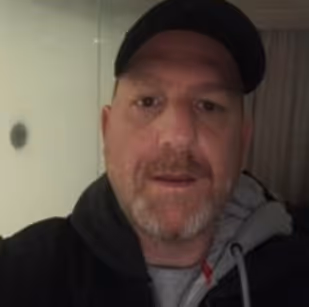 Item #3539053616304041615667659490406241575148422884492984309572044095014261751809 Media