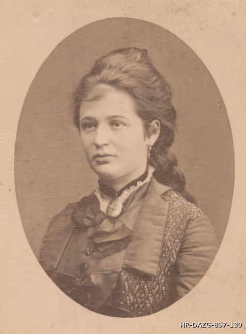 Item #58115754737178457571273725405044055913366631526444276150572858216637437837322 Media