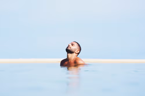 Item #113106517295801719263541253605561877557080643982296006819616818960792593367041 Media