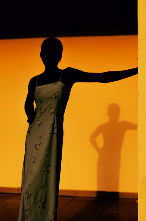 Item #19519331789130400034465411030848875080381374970639045655600648669925086330881 Media