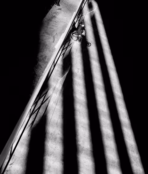 Item #16727940686783797344175570121912403801035808003795446497527909983188506640385 Media