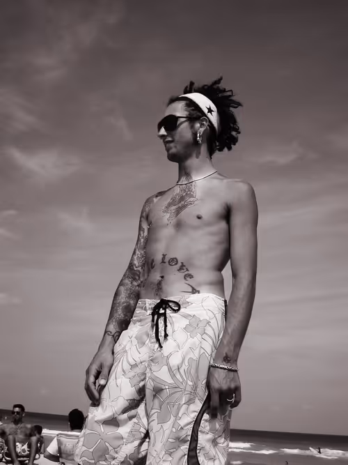 Item #92164906620106145587468133804147833328318986001025781549215792772703854788609 Media