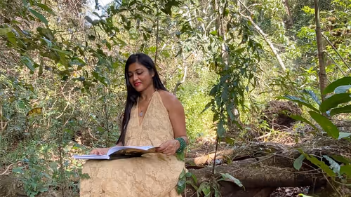 Item #20945846609066234406057793777704934435369282215282251452100139179554994388993 Media