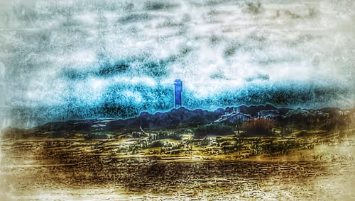 Item #7142574194470404243392590672179659391968725900228458481778768094643932364801 Media