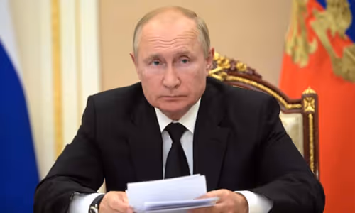 Item #42428629845434028582321333613158936966584713406096461895509428606578028707841 Media