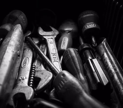 Item #13808566049018172029737959666096611307400355353841900688345406258812001714177 Media