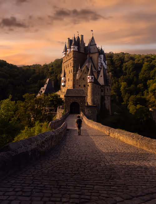 Item #72651886882207206539966383415555664124556444317113885039601297107342852096001 Media