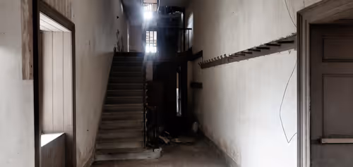 Item #13473500973687785898796463285955460631407349614781281766798596511304924528641 Media