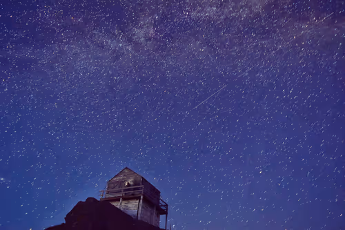 Item #54622431520615473389070195049435974225747667670160266129146791729227179753473 Media