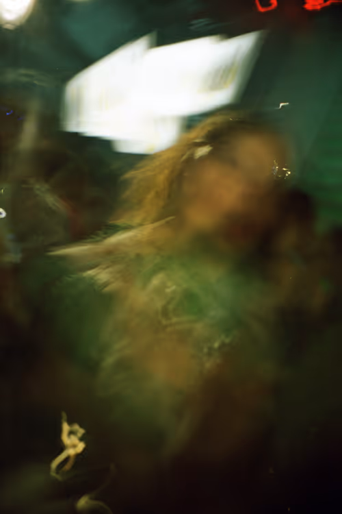 Item #111947432917840273637579905546902051336412020995403260629355602785789674520577 Media