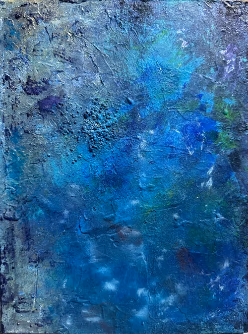 Item #25705839561141563286121669459492479736366185121511785166074805313872253157377 Media