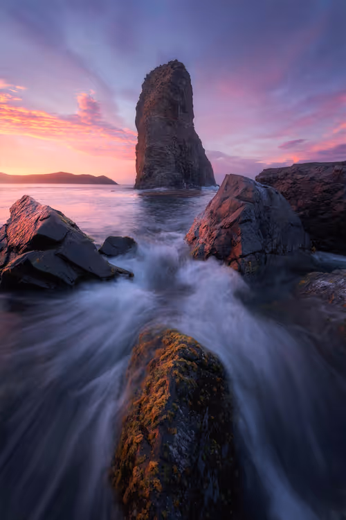 Item #112241139933589088795661151874445265147488650533013612432304602885837616578561 Media