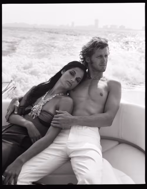 Item #92164906620106145587468133804147833328318986001025781549215792868361366405121 Media