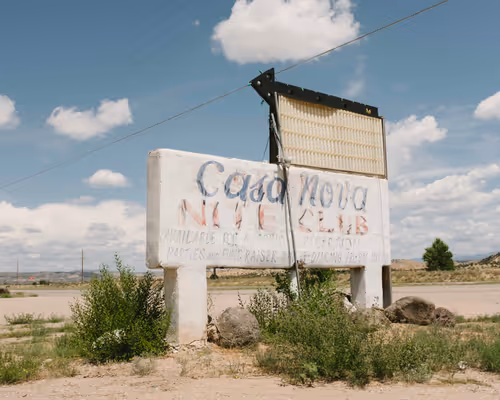 Item #109806160763287269054445930967436506393505317545733357915234866680850366332929 Media