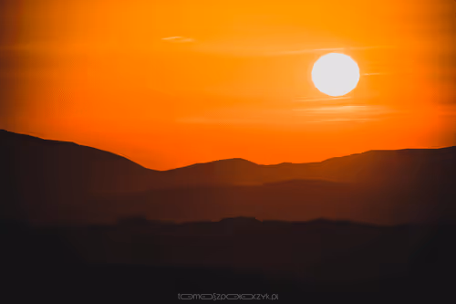 Item #46709965239587215851558087466762379659612403751449934923508460045123060760577 Media