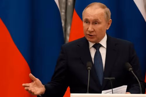 Item #42428629845434028582321333613158936966584713406096461895509428586786819407873 Media