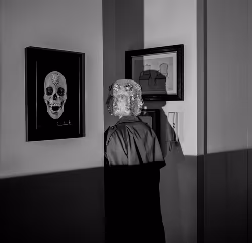 Item #20320409577353525733027990277588759518385479256488519863146356739431242661889 Media