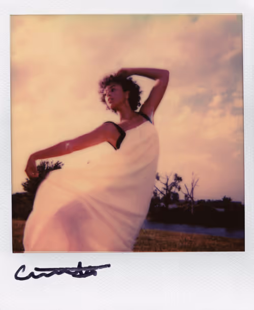 Item #33236787763217708342919222781243966948826308634410916301259422155276497715201 Media