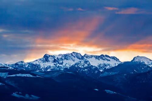 Item #35061641611689379192582426000643875559766385967615314722725717895462036439041 Media