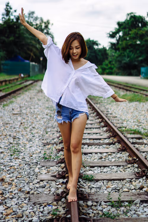 Item #80080116344080386356476037523916966819395511418422021491750937050686462885889 Media