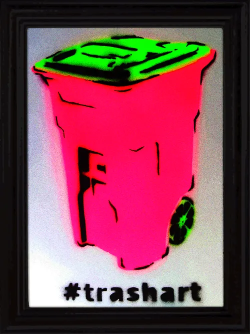 Item #29735365725062933309363866559957131571284127178363881557320460125476449419265 Media