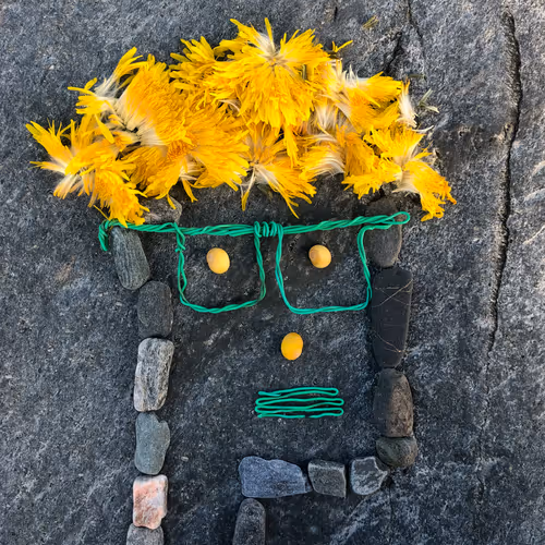 Item #98107617753721193587173935520703534334244090805083319737588344806277466030081 Media