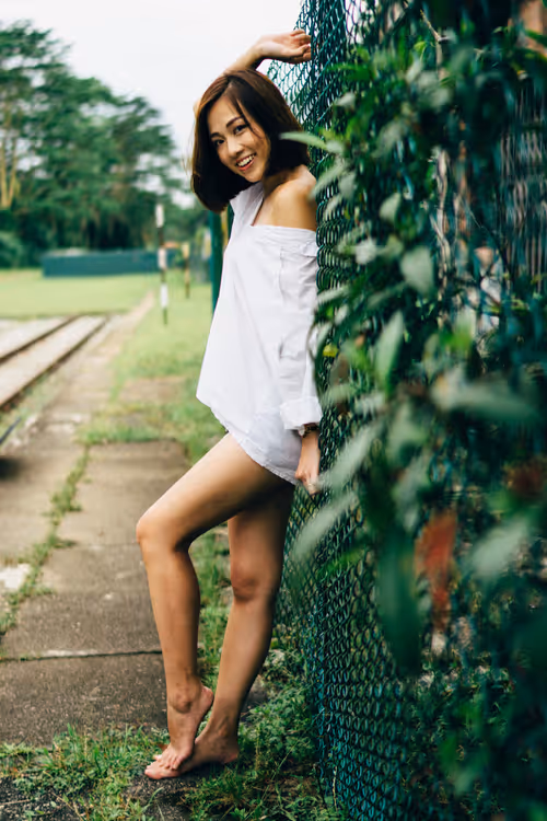 Item #80080116344080386356476037523916966819395511418422021491750937049586951258113 Media