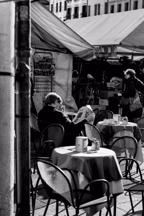 Item #45245954561739250647721297231397512512002936420470278914475866963079386365953 Media