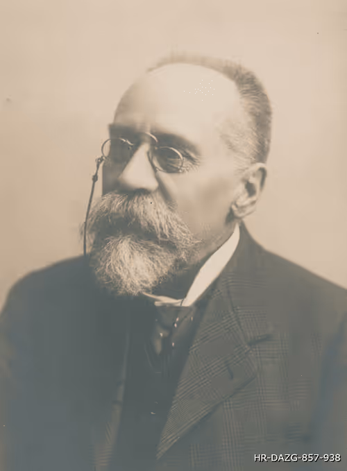 Item #58115754737178457571273725405044055913366631526444276150572858224334019231754 Media